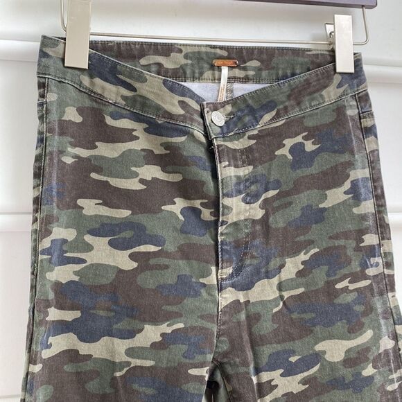 Free People Urban Outfitters Camo High-Rise Skinny Stretch Jeans Green 26 - Picture 3 of 10